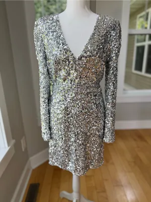 Lulu's Silver Sequin V-Neck Long Sleeve Mini Homecoming Dress Size Medium thumbnail 10