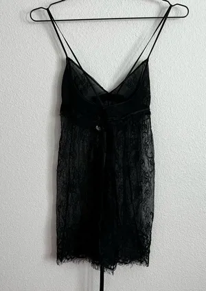 Victoria’s Secret Black Lace See Through Scalloped Babydoll Chemise. Size Large thumbnail 3