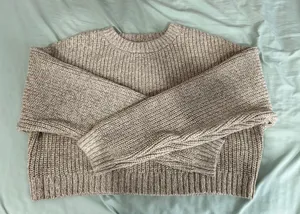 Sweater thumbnail 1