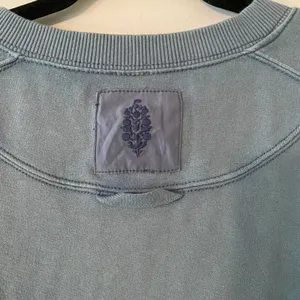 Free People Movement Blue Cropped V-neck Sweatshirt Loungewear Women's size XS thumbnail 6
