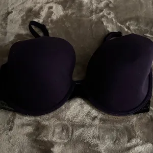 Victoria's Secret Deep Purple T-Shirt Bra Size 34DDD thumbnail 7