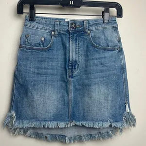 One by One Teaspoon 2020 Mini Skirt Sz. 22 thumbnail 2