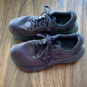 Brooks Women’s Running Shoes – Style 120408 1B 020 | Size 8.5 (Medium B) thumbnail 3