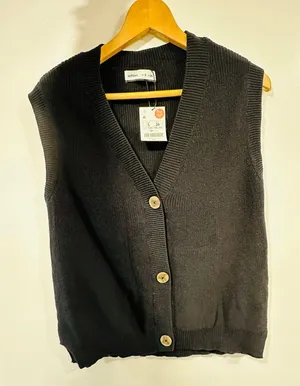 🆕Lefties Sweater Vest, Black, S thumbnail 1