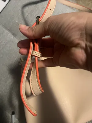 Women's Crossbody Bag in Light Beige with Contrast Trim thumbnail 3