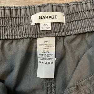 Gray Cargo Bubble Pants thumbnail 5