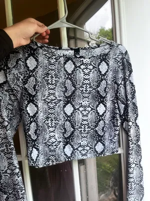 Windsor Long Sleeve Crop thumbnail 3