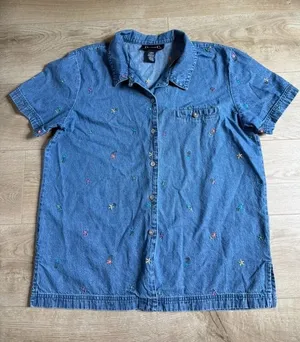 EUC Denim & Co short sleeve denim button up embroidered flowers 90s vintage sz L thumbnail 1
