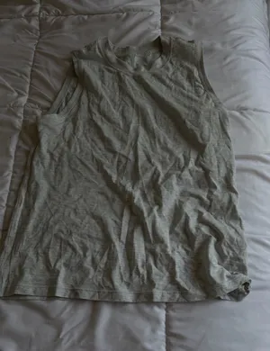Lululemon tank thumbnail 1