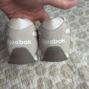Reebok Glide Low Perfect Fit Suede Lace Up Womens Sneaker In Stone 11 Us 42.5 Eu thumbnail 2