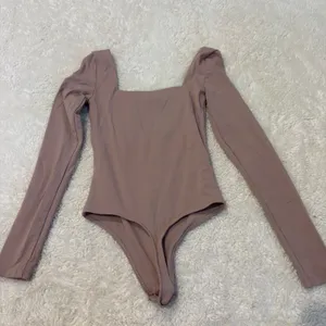 Aritzia Babaton Contour Womens XS Long Sleeve Dusty Preppy College Minimalist thumbnail 2