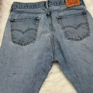 Levi’s Y2K 505 Relaxed Fit Lighter Wash Jeans DIY 35x27 thumbnail 5