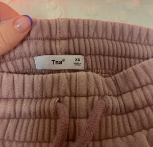 Aritzia TNA Boyfriend Joggers thumbnail 4