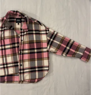 ZARA Pink Flannel Plaid Oversized Shacket Medium thumbnail 1