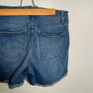 No Boundaries Women's Juniors Size 13 Denim Shorts Medium Wash‎ Cuffed Mid-Rise thumbnail 8