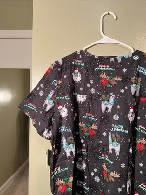 Cherokee Women's Sz Large Merry Whatever Scrub Top Gray V-Neck Holiday Christmas thumbnail 11