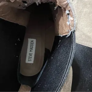 Steve Madden GRROUPlE Taupe Suede Chelsea Boots thumbnail 4