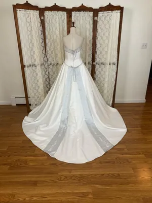 Gorgeous Vintage 90s Mori Lee Strapless White Satin Ball Gown thumbnail 6