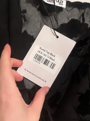 Princess Polly Top Black thumbnail 4