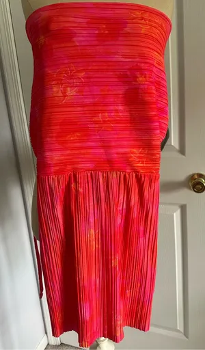 PrettyLittleThing Pink Printed Plisse Cowl Neck Mini Dress size 4 NWT thumbnail 1