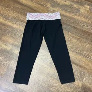 Victoria's Secret Yoga Capri Leggings Size Small Fold Over Black Pink Teal Y2K thumbnail 6
