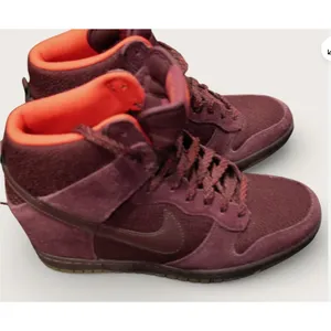 Nike Dunk High Women's Suede Burgundy Wine Orange Lined Sneakers‎ Size 9 thumbnail 4