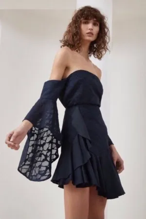 NWT C/MEO Collective Textured Lace Off Cold Shoulder Bell Sleeve Top S thumbnail 1