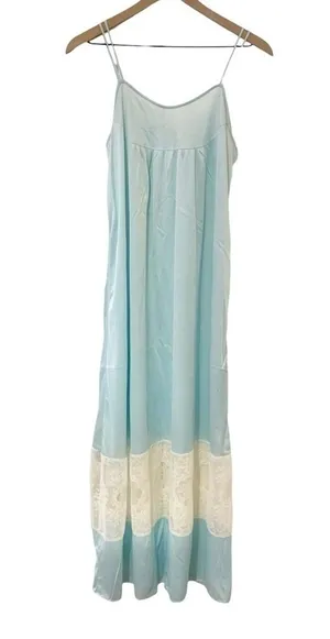 Women’s Vintage Montgomery Ward blue slip nightgown size medium thumbnail 1