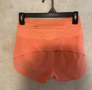 Lululemon Shorts 2.5" Speed Up High-Rise thumbnail 2