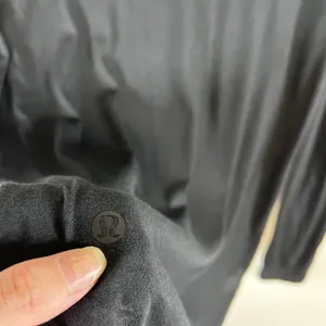 Lululemon Black Mock Neck Long Sleeve Raglan Top Curved Hem‎ Activewear Womens S thumbnail 6