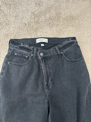 Abercrombie & Fitch Curve Love Ultra High Rise 90s slim Straight Jeans crossover thumbnail 3