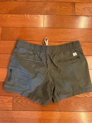 Vuori Women’s Olive Ripstop Drawstring Shorts LIKE NEW 30 Waist (Size M) thumbnail 6