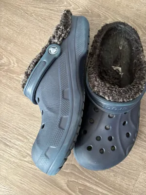 Blue Crocs with fur lining men’s Sz. 8 women Sz10 thumbnail 5