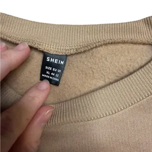 ✨ SHEIN Wave‎ Graphic Fleece Sweatshirt Pullover XL ✨ thumbnail 3