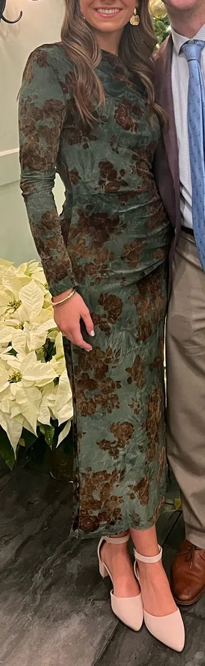 SheIn Silquee Green Flocked Floral Off-Shoulder Ruched Long Sleeve Elegant Maxi Dress thumbnail 7