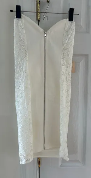 NWT Superdown White Lace Sweetheart Neckline Bodycon Mini Dress thumbnail 1
