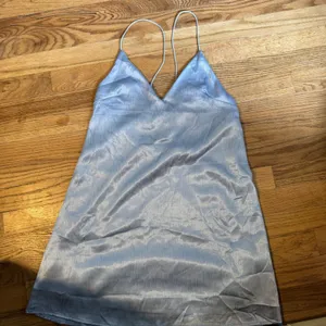 Urban Outfitters Blue Satin Crinkle Mini Slip‎ Dress Strappy Back Size Medium thumbnail 5