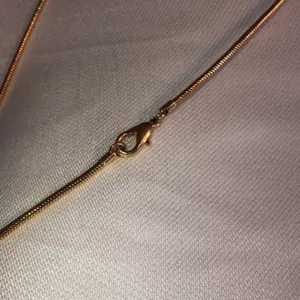 Costume Jewelry Necklace thumbnail 4