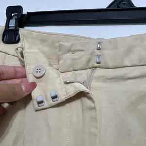 MNG Mango Shorts Beige Pleated women’s Size 38 (US 6) (A175)”✨ thumbnail 4