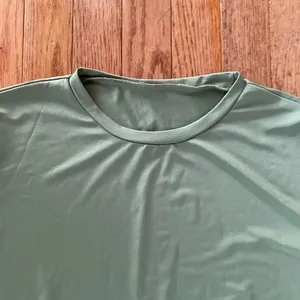 sage green workout mock neck top Size XL thumbnail 2