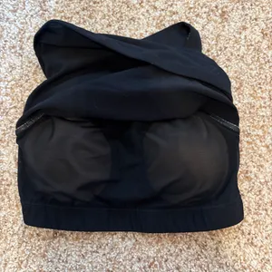 Black Athletic Old Navy Tank thumbnail 3