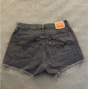 Levi’s 501 Shorts thumbnail 2