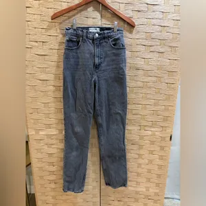 Abercrombie & Fitch 90s Straight Curve Love Ultra High Rise Black Jeans Size 25 thumbnail 2
