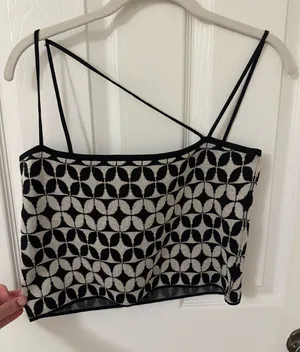 ZARA tank top, never worn size Large thumbnail 1