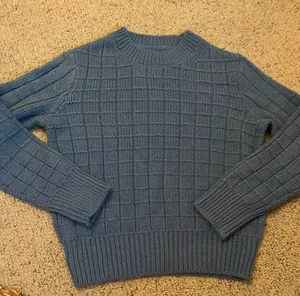 American Eagle sweater thumbnail 1
