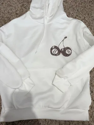 White Sweatshirt Size M thumbnail 1