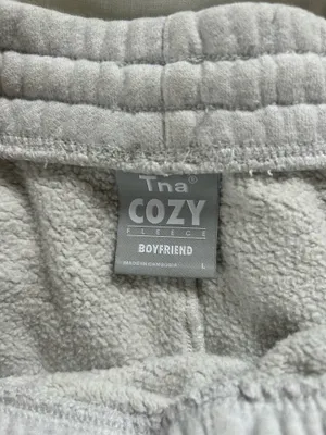 Aritzia TNA Sweatshorts thumbnail 4