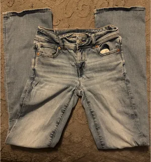 American Eagle Jeans thumbnail 1