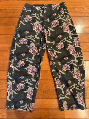Pink Lily Floral Camo Pants Women’s M 100% Cotton Casual Statement Print thumbnail 2