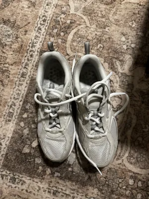 New Balance Sneakers thumbnail 2